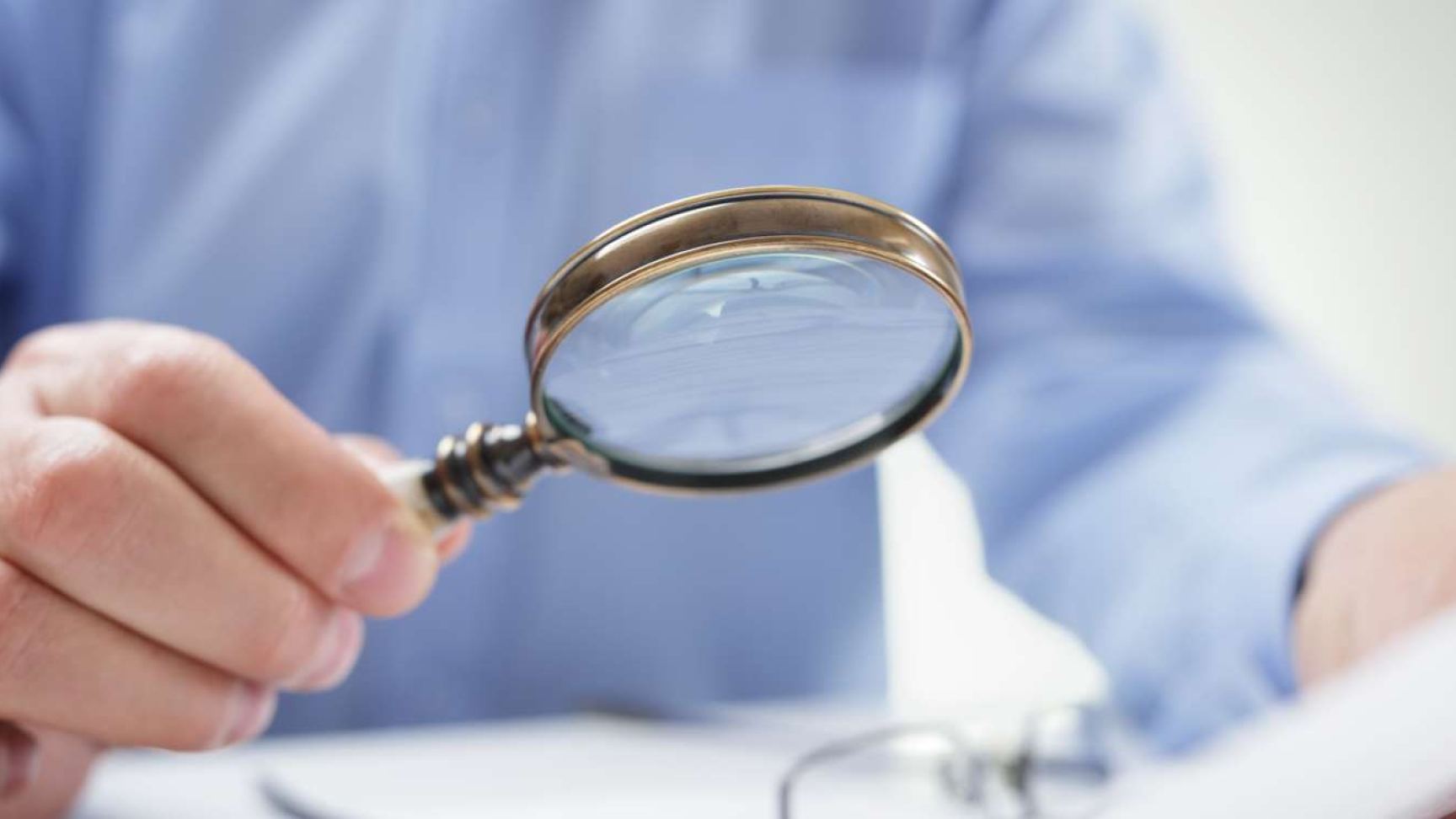 Vergrößernde Sehhilfen